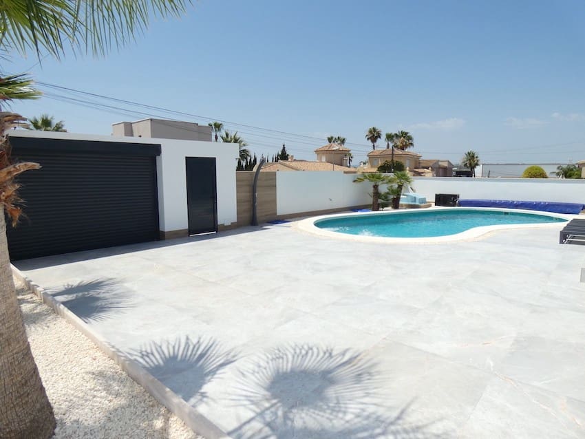 4 bedroom Villa for sale in Ciudad Quesada with pool garage - € 699,900 (Ref: 9076822)