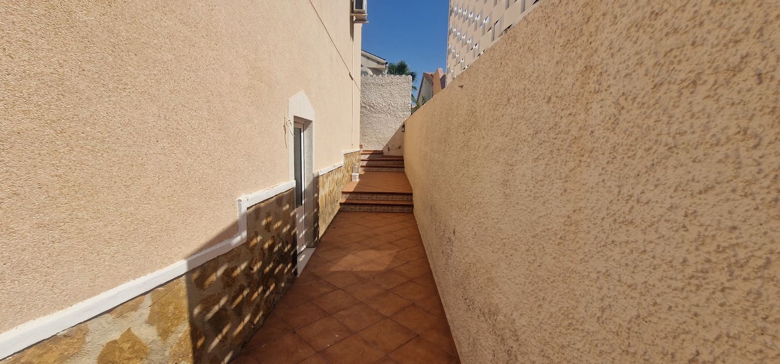 2 soveværelse Villa til salg i La Marquesa med swimmingpool - € 285.000 (Ref: 9132476)