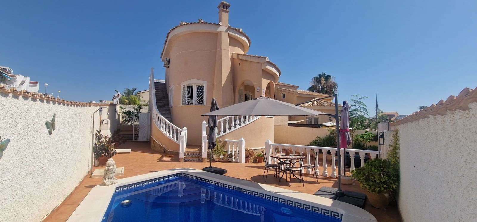 2 soveværelse Villa til salg i La Marquesa med swimmingpool - € 285.000 (Ref: 9132476)