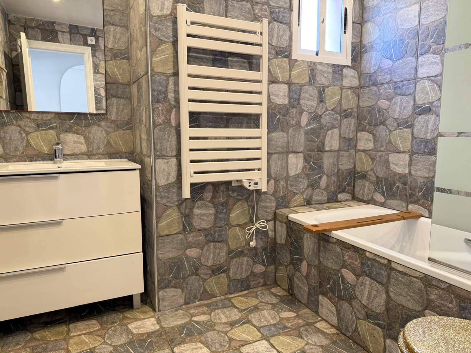 4 bedroom Apartment for sale in Villamartin - € 189,999 (Ref: 9137189)