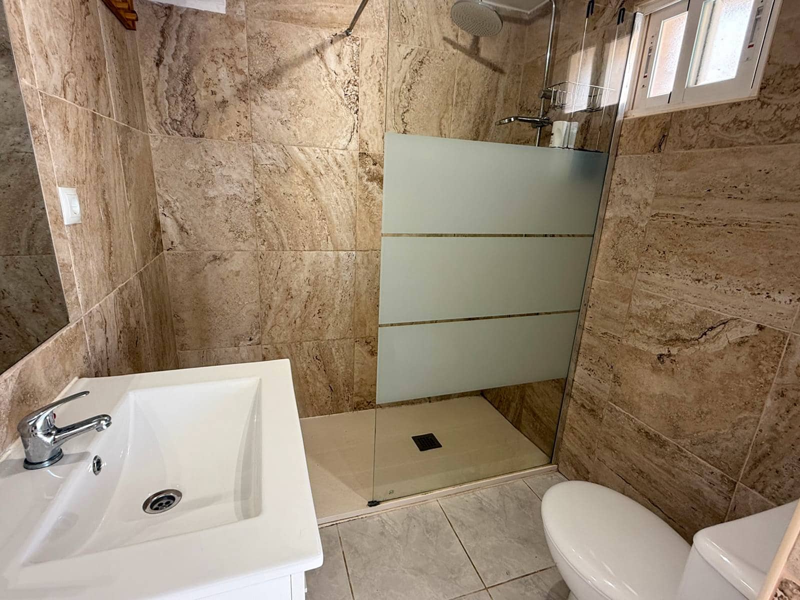 4 bedroom Apartment for sale in Villamartin - € 189,999 (Ref: 9137189)