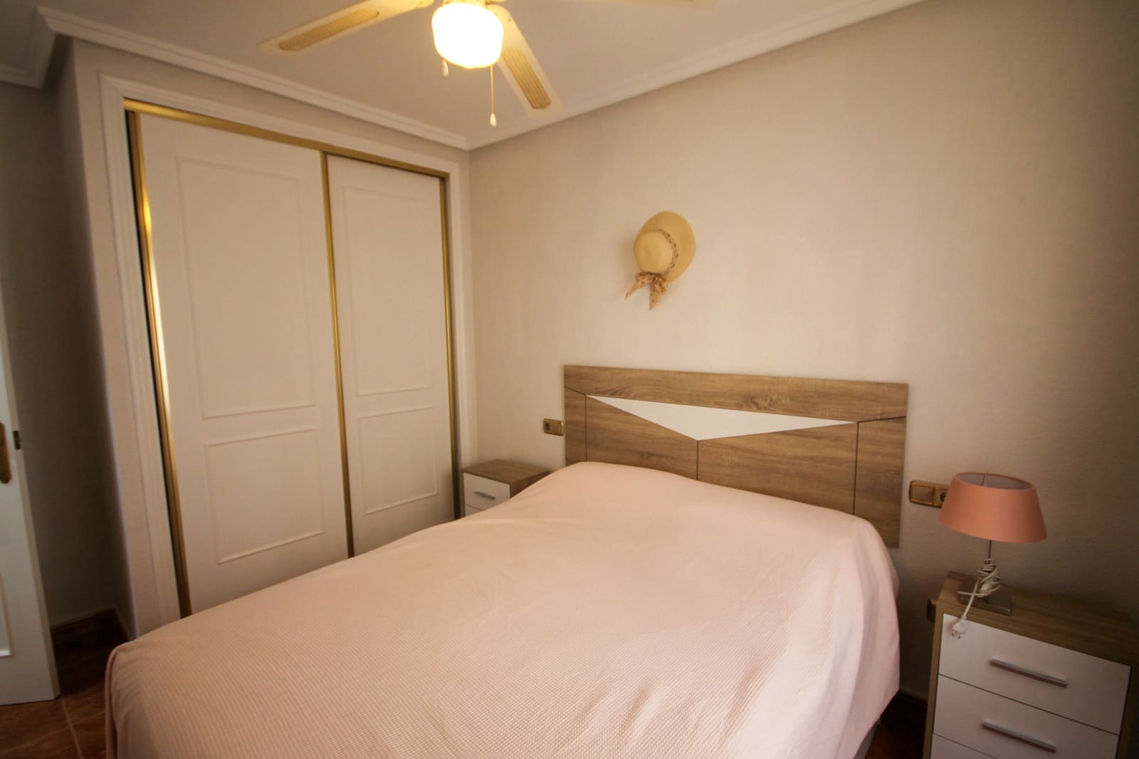 2 bedroom Townhouse for sale in Villamartin - € 157,000 (Ref: 9137190)