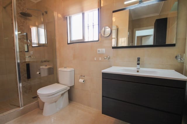 2 soverom Hus til salgs i Villamartin, Orihuela - € 157 000 (Ref: 9137190)