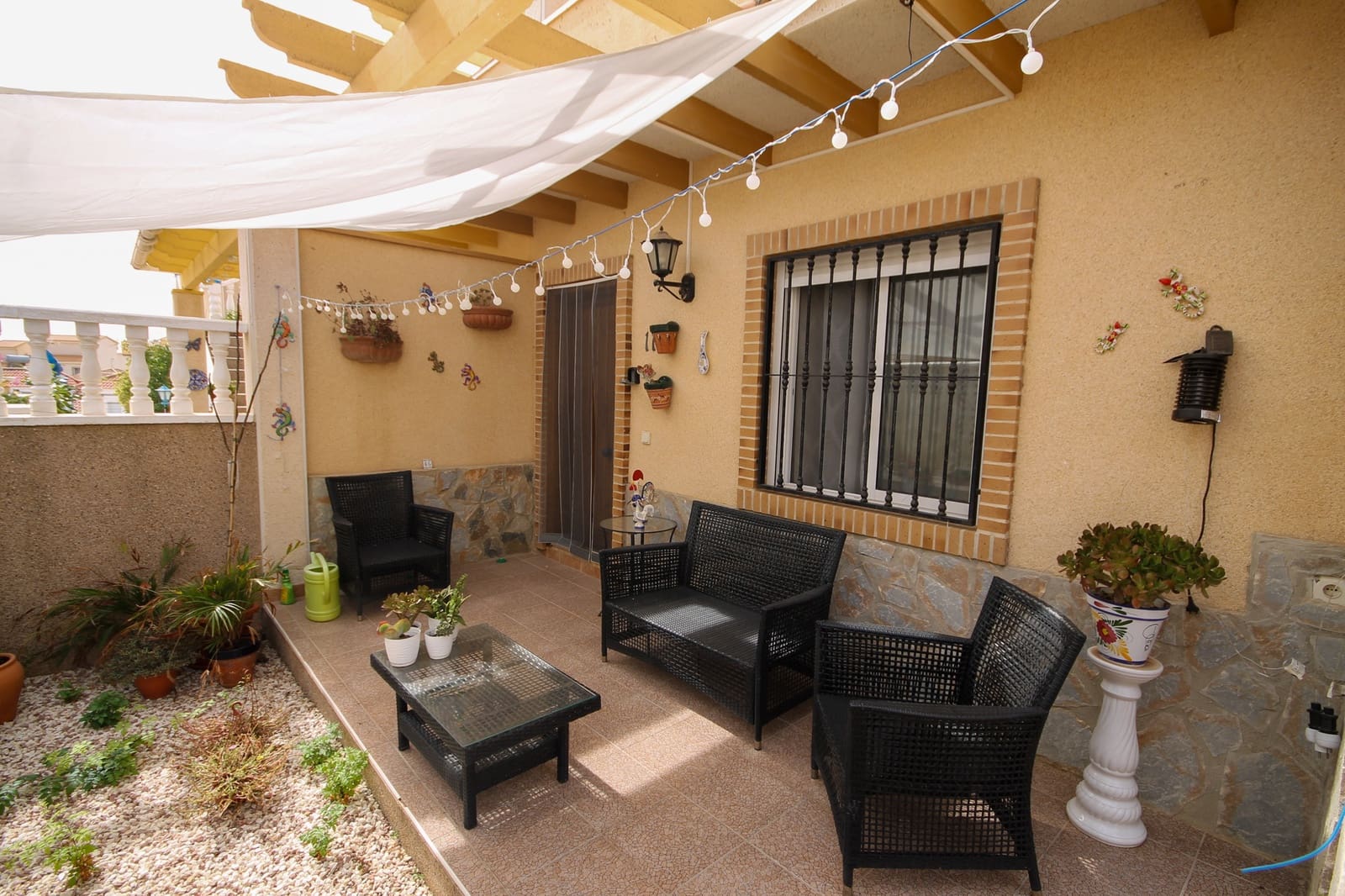 2 bedroom Townhouse for sale in Villamartin - € 157,000 (Ref: 9137190)