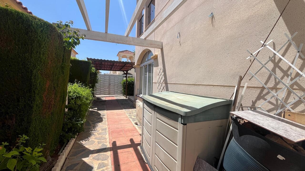 3 quarto Moradia para venda em Algorfa com piscina - 207 000 € (Ref: 9163801)