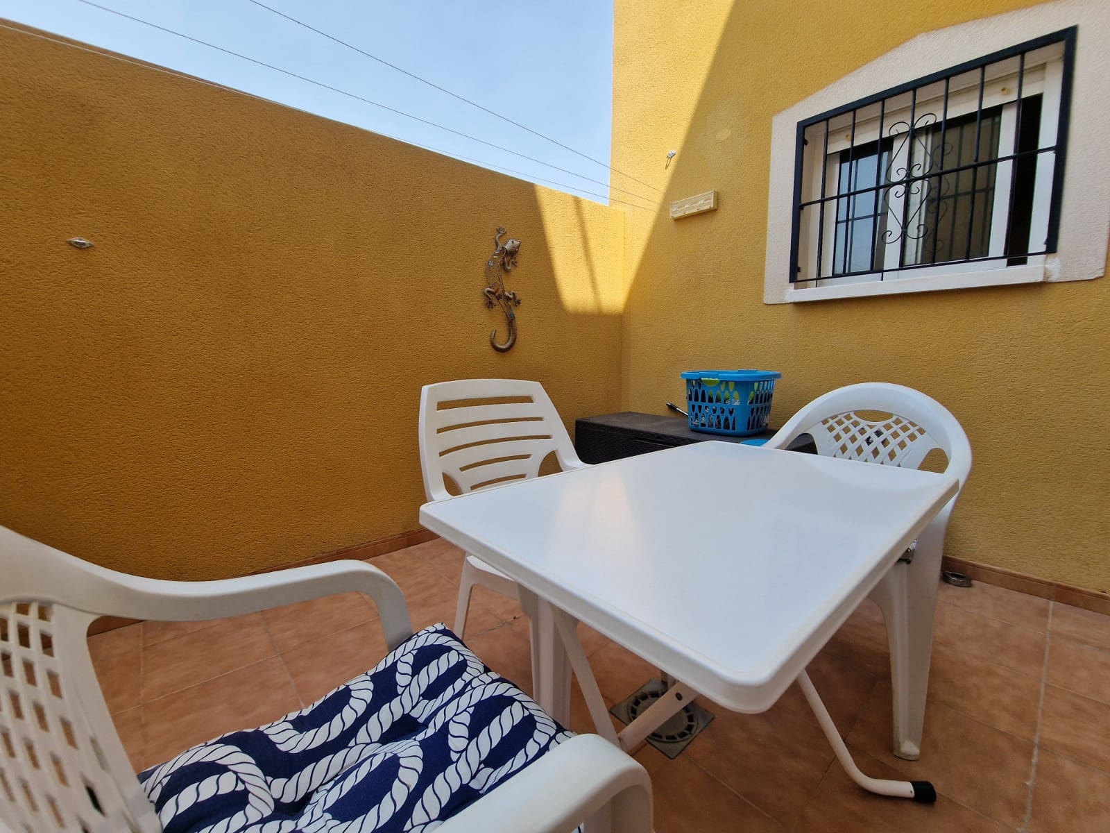 2 soveværelse Lejlighed til salg i Daya Nueva med swimmingpool - € 119.500 (Ref: 9176507)