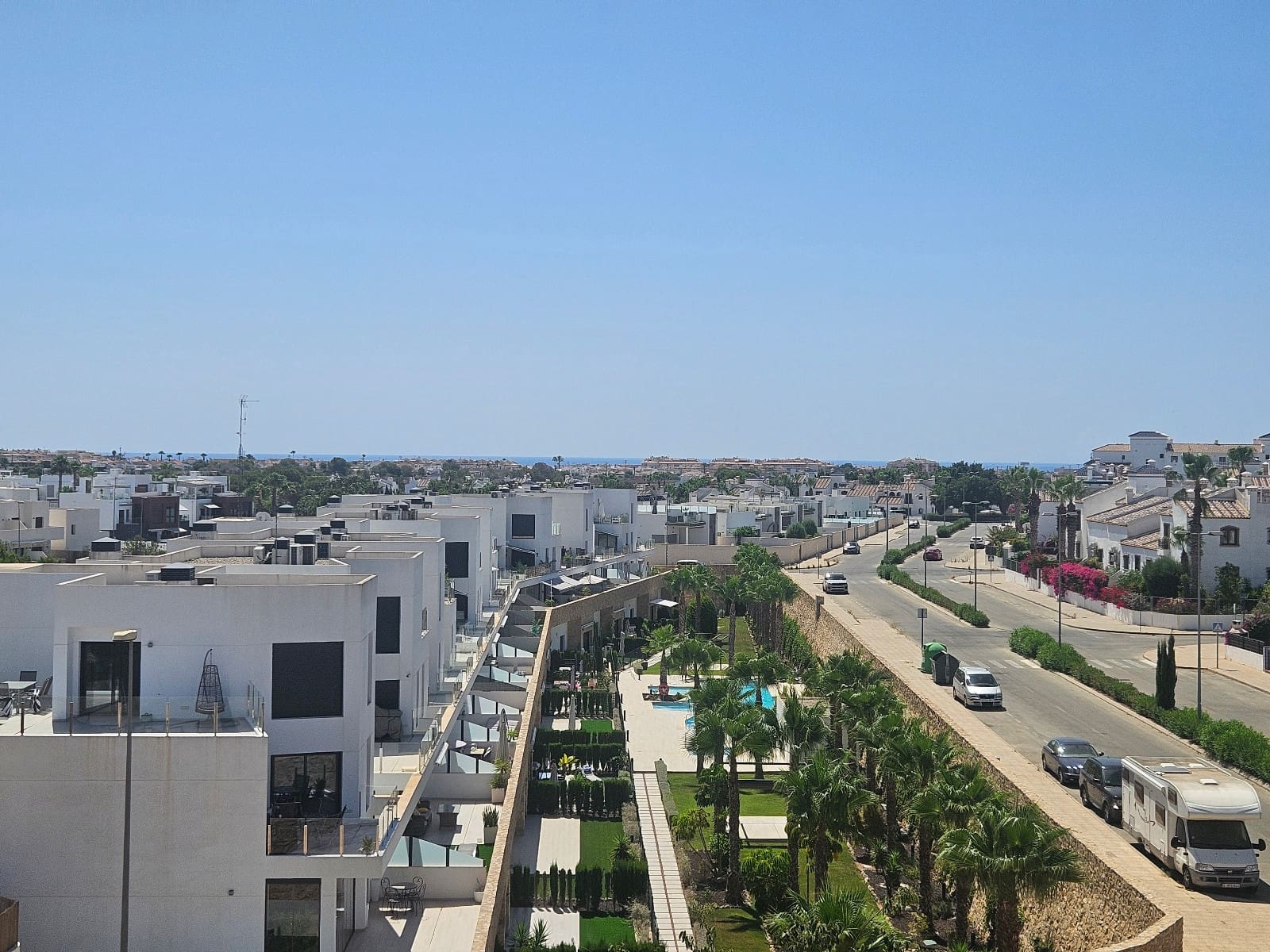 2 bedroom Apartment for sale in Villamartin with pool - € 179,999 (Ref: 9192411)