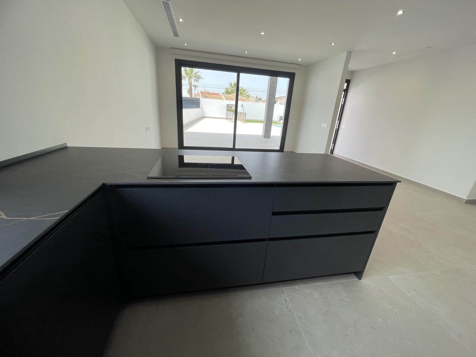 Chalet de 3 habitaciones en Ciudad Quesada en venta con piscina - 799.900 € (Ref: 9198495)