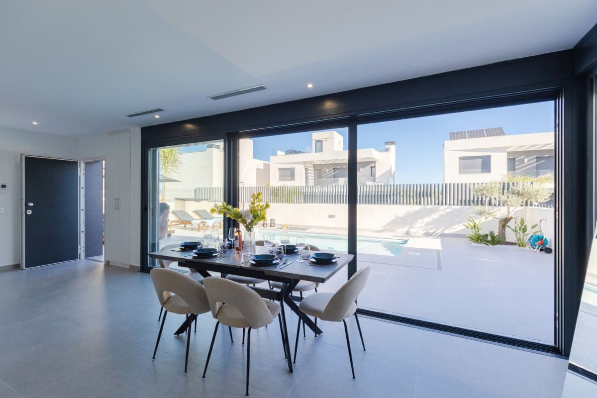 Chalet de 3 habitaciones en Algorfa en venta con piscina - 549.900 € (Ref: 9206491)