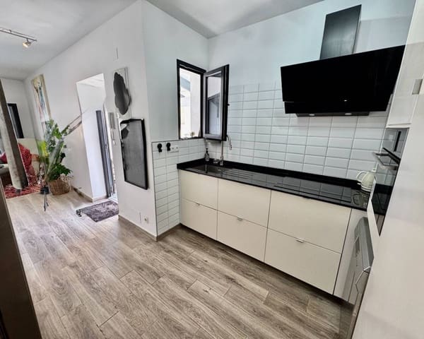 3 soveværelse Villa til salg i Punta Prima, Torrevieja med swimmingpool - € 750.000 (Ref: 9226697)