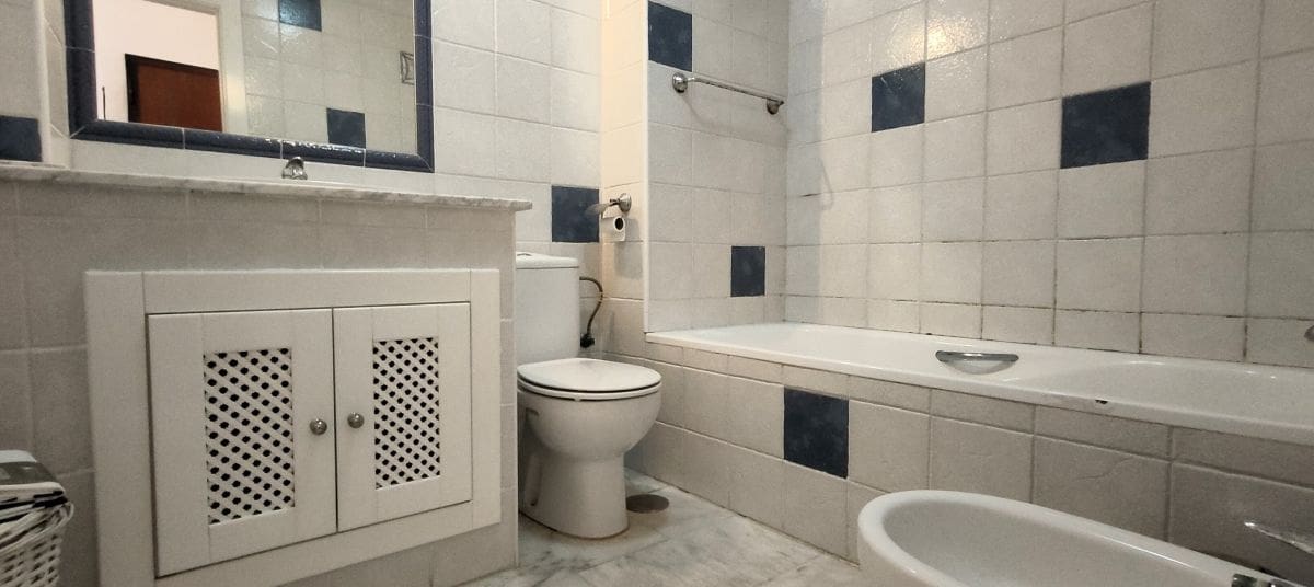 2 bedroom Apartment for sale in Villamartin with pool - € 165,000 (Ref: 9257155)