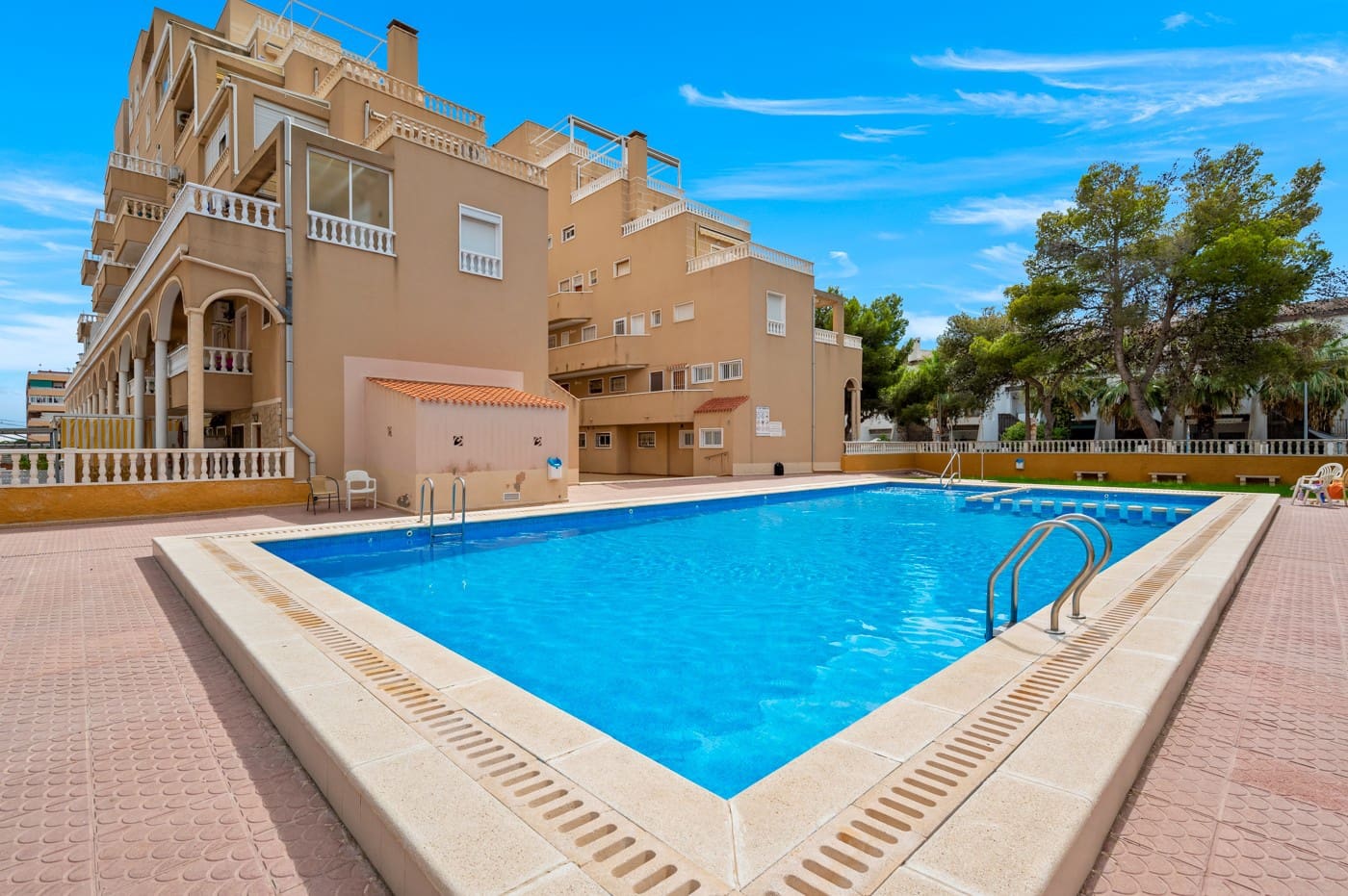 3 sypialnia Apartament na sprzedaż w Orihuela Costa z basenem - 269 000 € (Ref: 9262483)