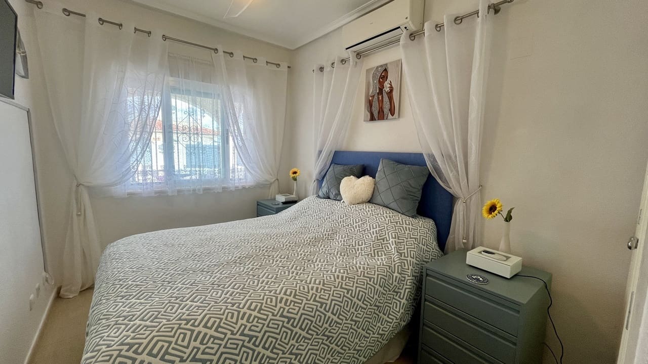 3 bedroom Villa for sale in Algorfa with pool - € 210,000 (Ref: 9262486)