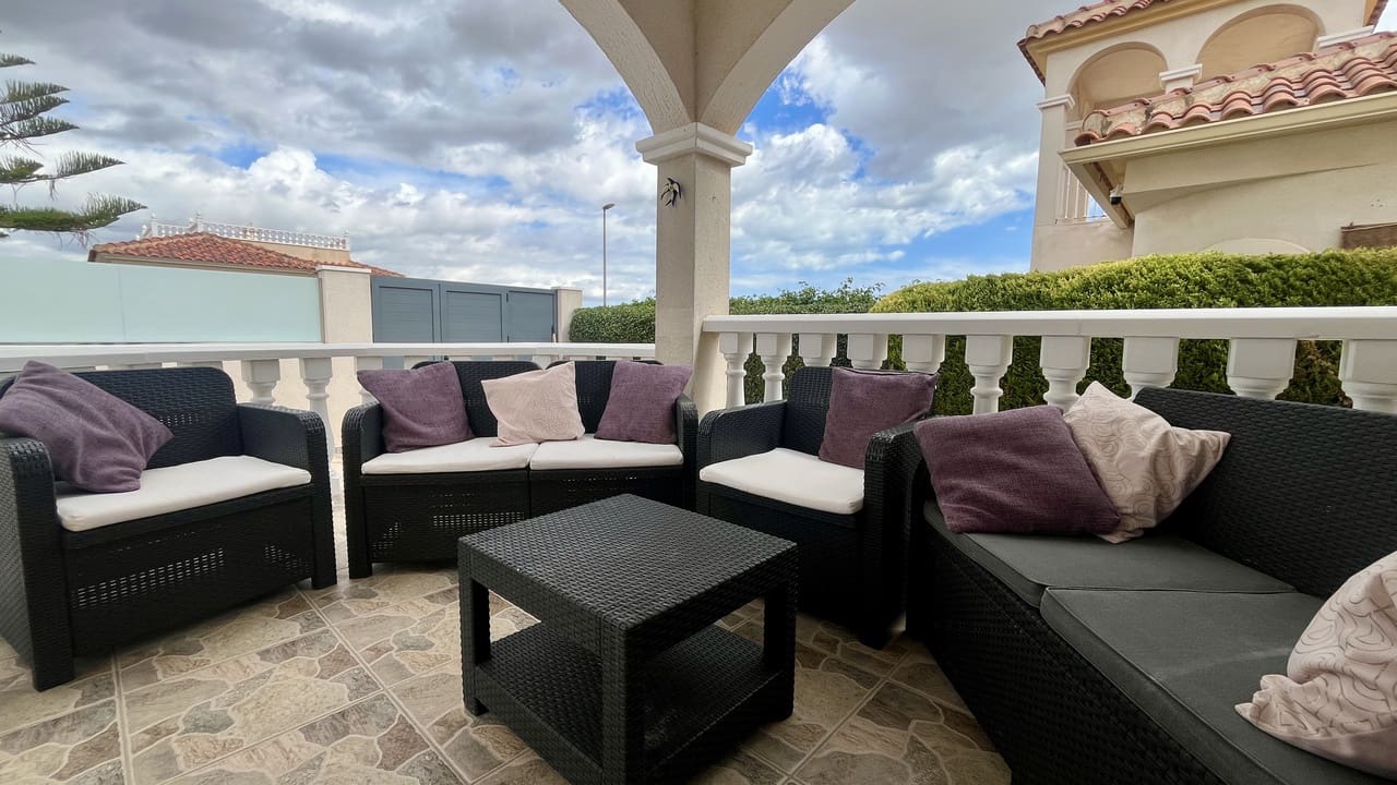 3 bedroom Villa for sale in Algorfa with pool - € 210,000 (Ref: 9262486)