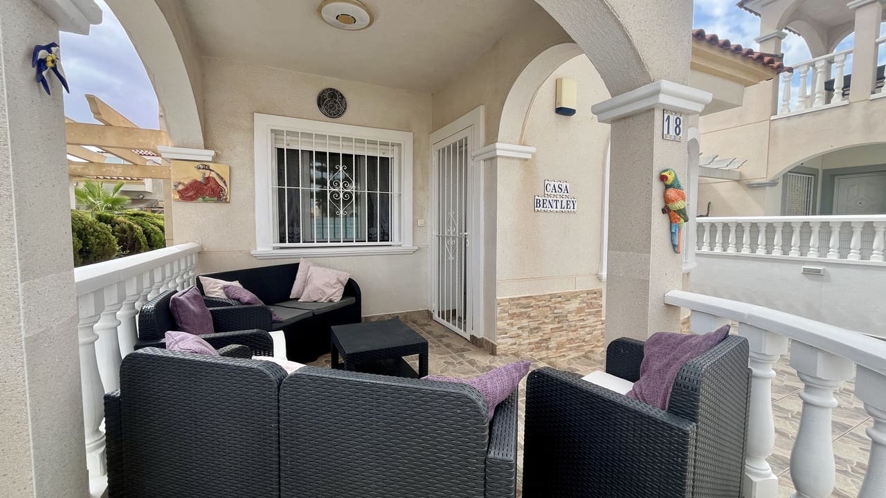 3 bedroom Villa for sale in Algorfa with pool - € 210,000 (Ref: 9262486)
