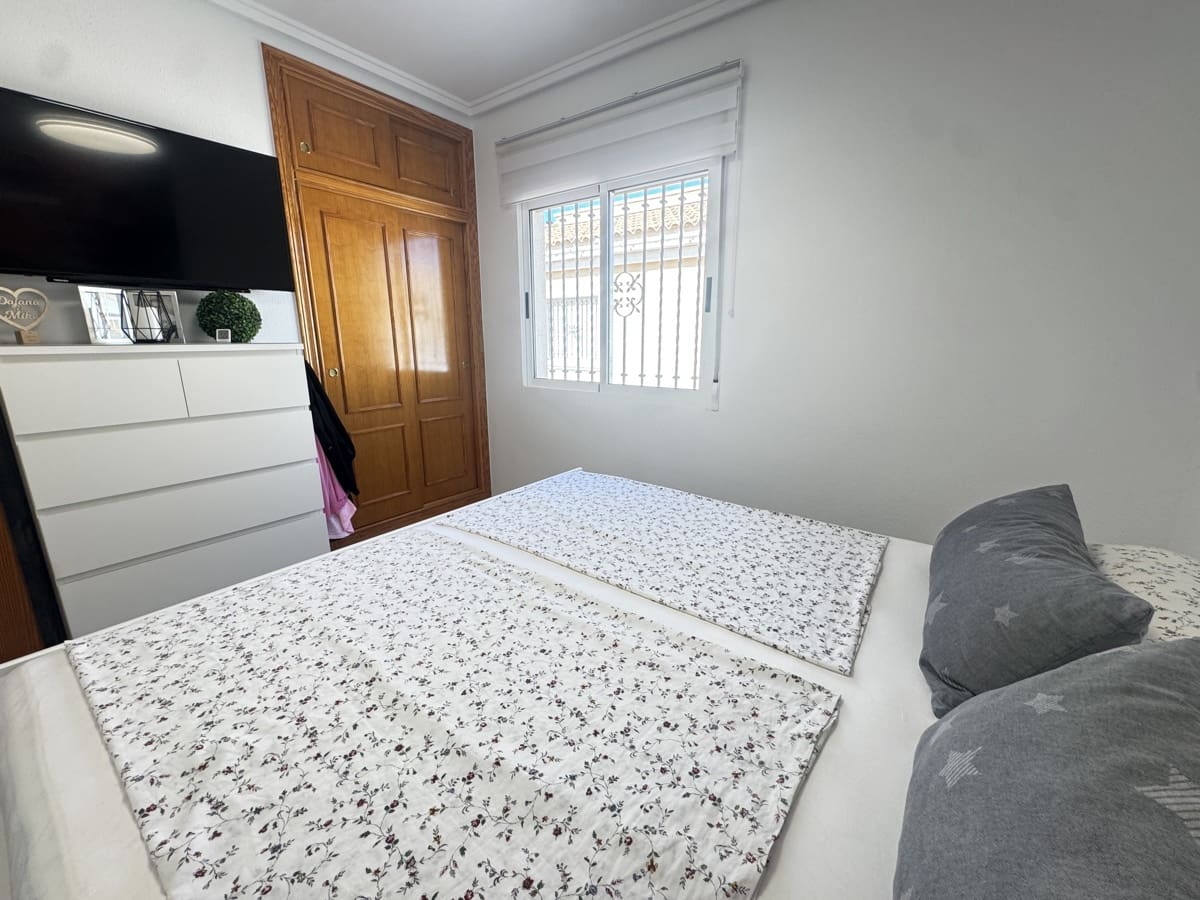 4 sypialnia Willa na sprzedaż w Villamartin z basenem - 379 000 € (Ref: 9285103)