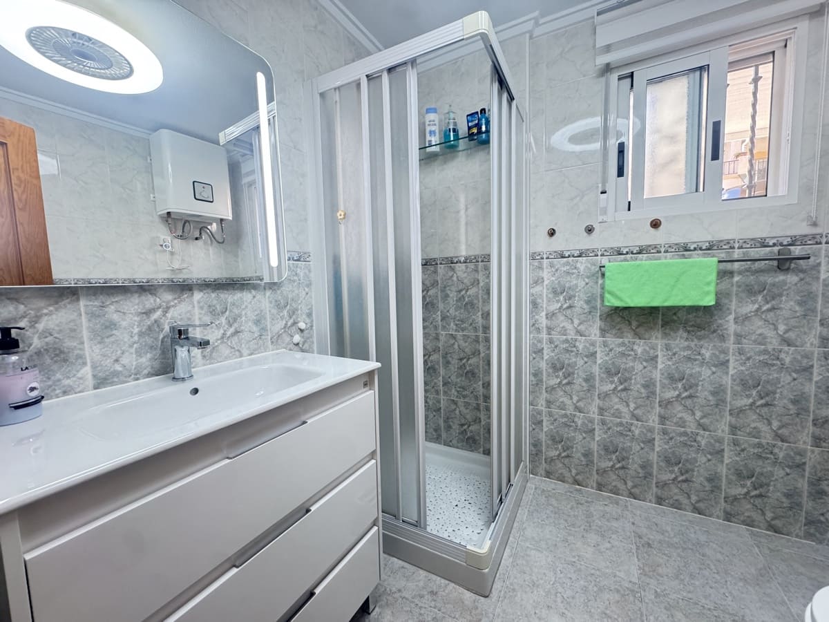 4 sypialnia Willa na sprzedaż w Villamartin z basenem - 379 000 € (Ref: 9285103)