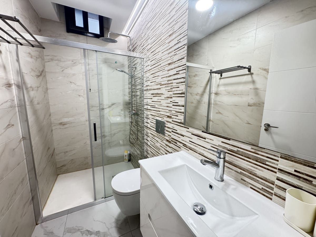 5 sypialnia Willa na sprzedaż w Villamartin z basenem - 480 000 € (Ref: 9317750)