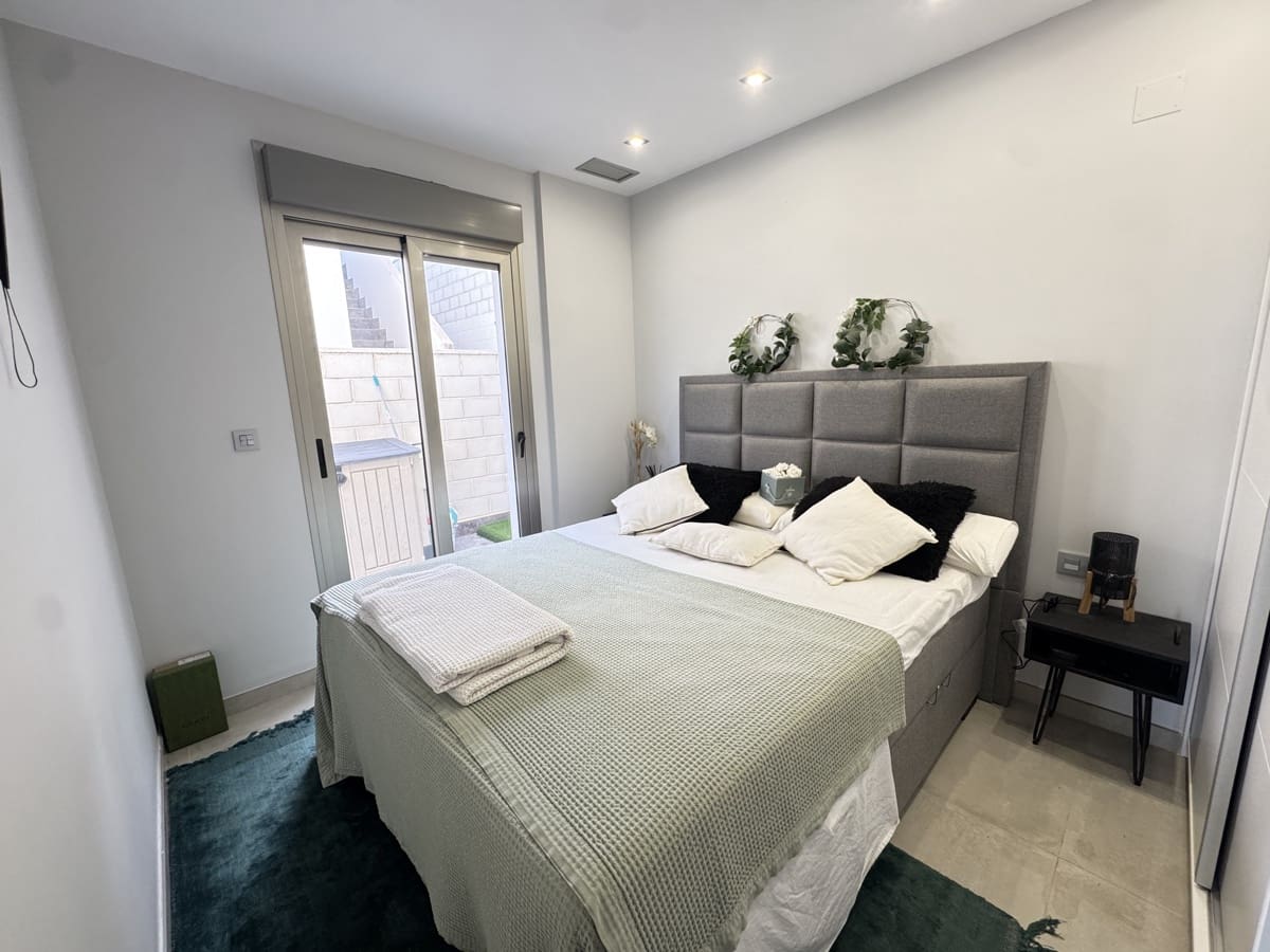 3 sypialnia Willa na sprzedaż w Villamartin z basenem - 369 950 € (Ref: 9317752)