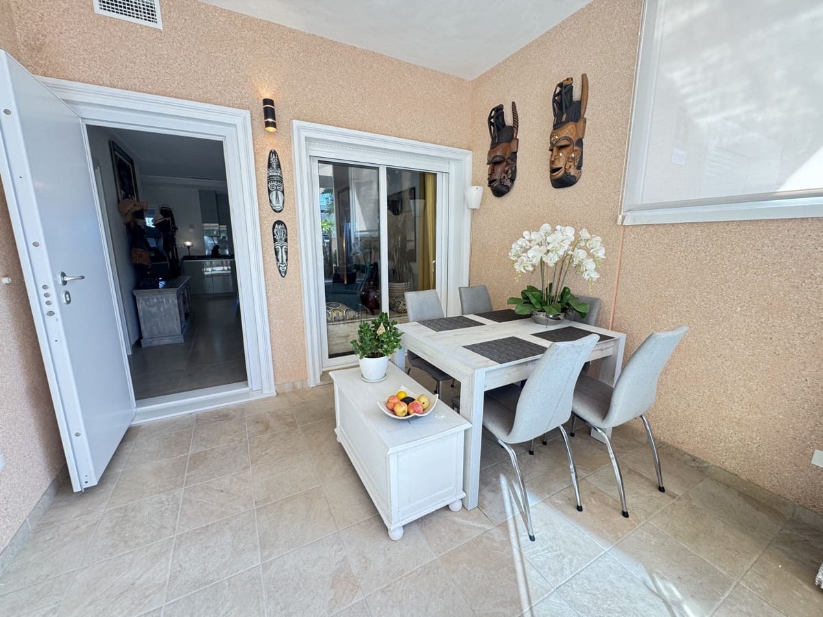 2 bedroom Apartment for sale in Villamartin with pool - € 289,000 (Ref: 9337826)