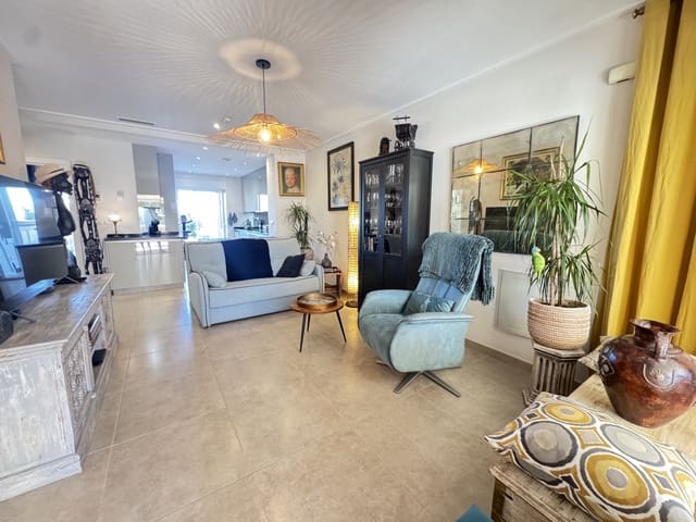 2 bedroom Apartment for sale in Villamartin, Orihuela with pool - € 289,000 (Ref: 9337826)