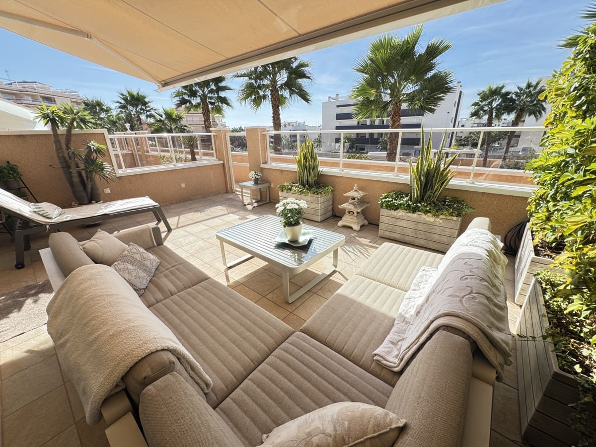 2 bedroom Apartment for sale in Villamartin with pool - € 289,000 (Ref: 9337826)