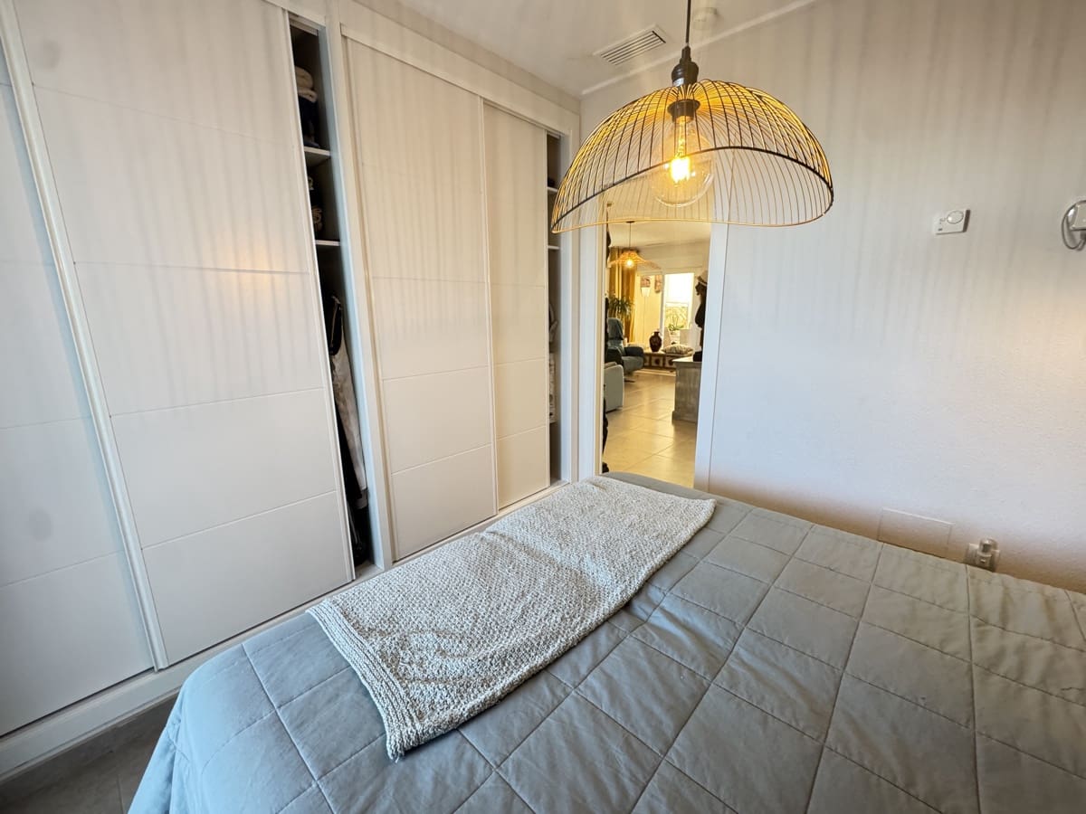 2 bedroom Apartment for sale in Villamartin with pool - € 289,000 (Ref: 9337826)