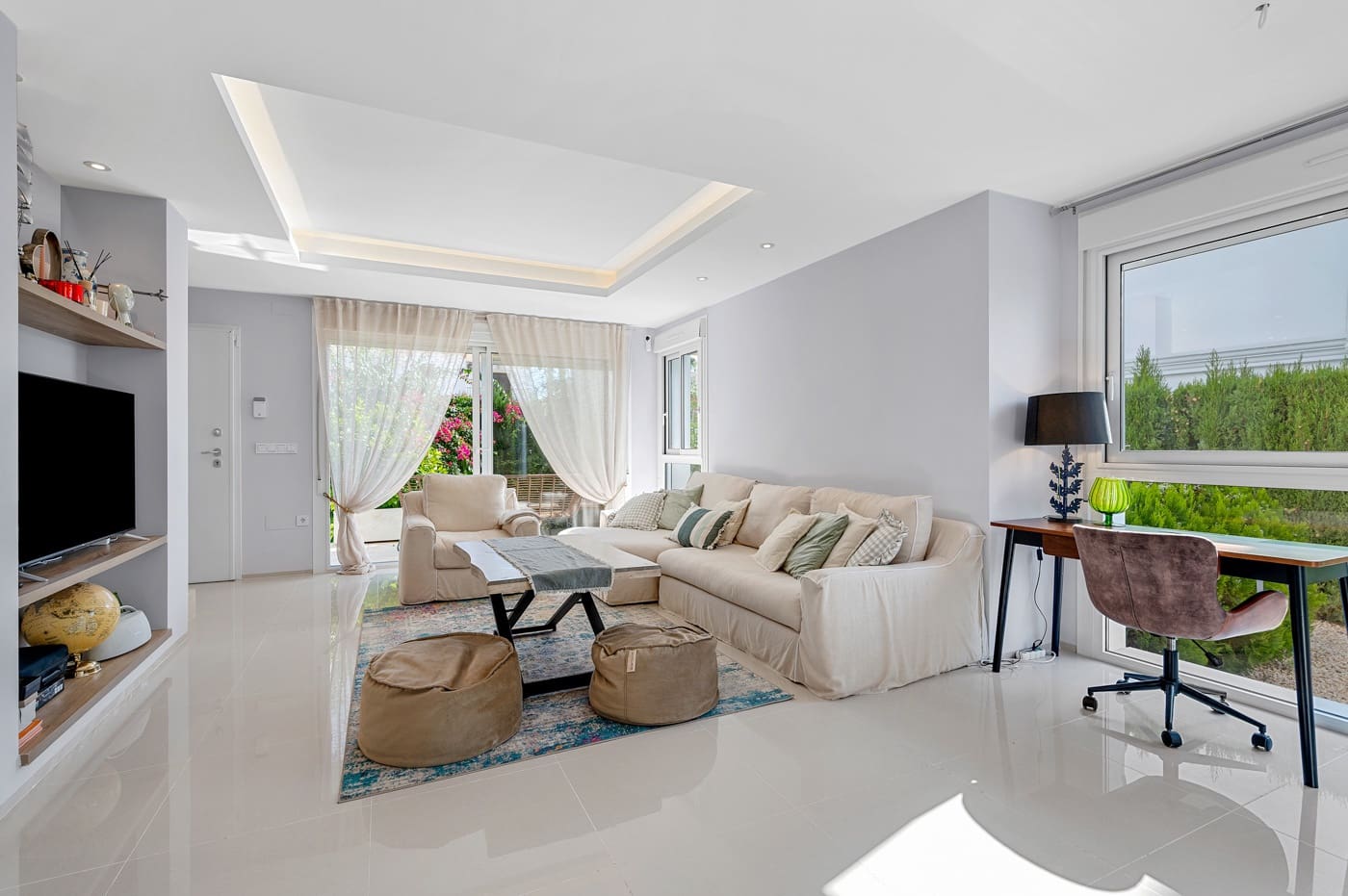 3 slaapkamer Villa te koop in Dona Pepa met zwembad - € 379.000 (Ref: 9347139)