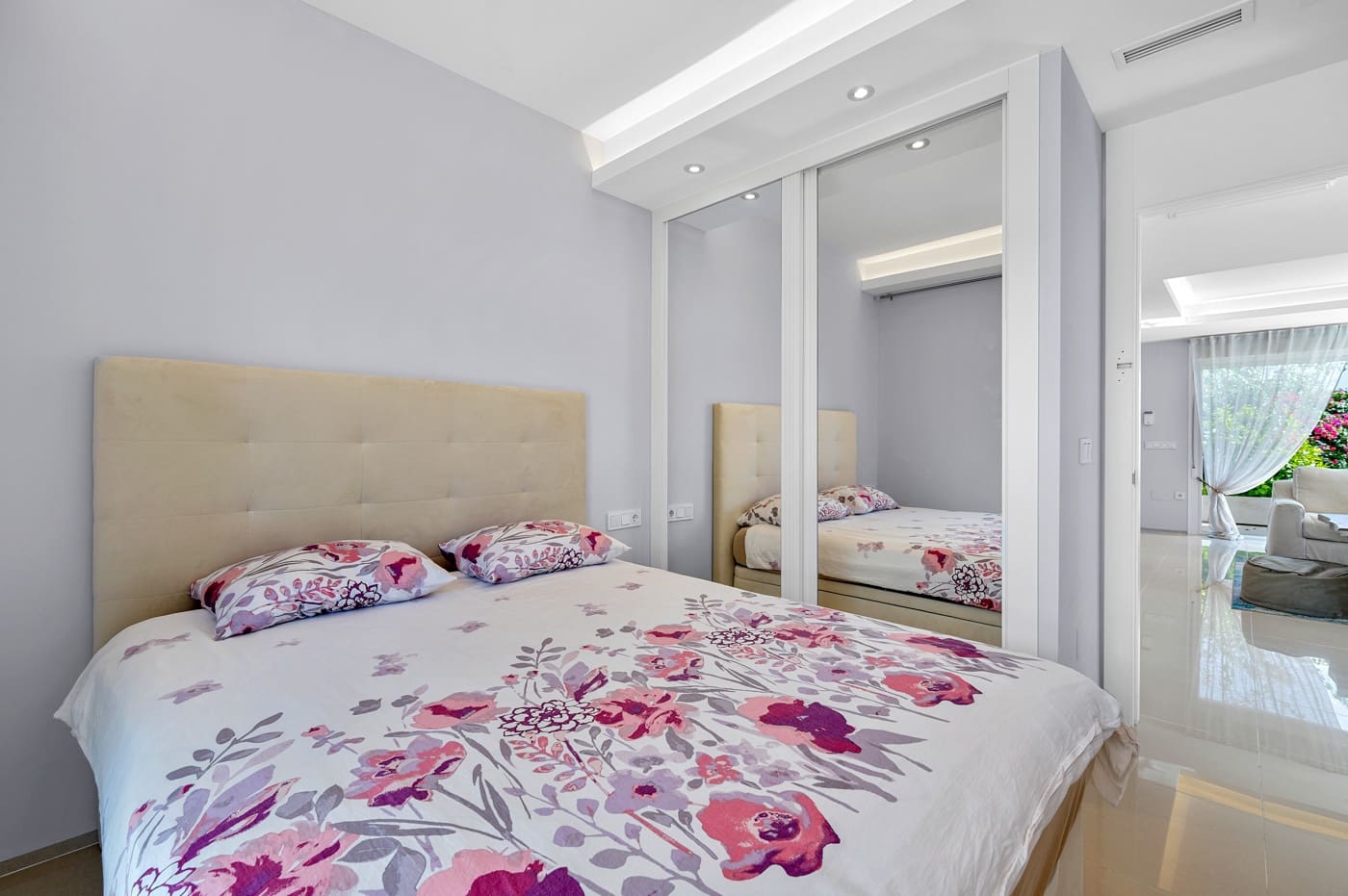 3 slaapkamer Villa te koop in Dona Pepa met zwembad - € 379.000 (Ref: 9347139)