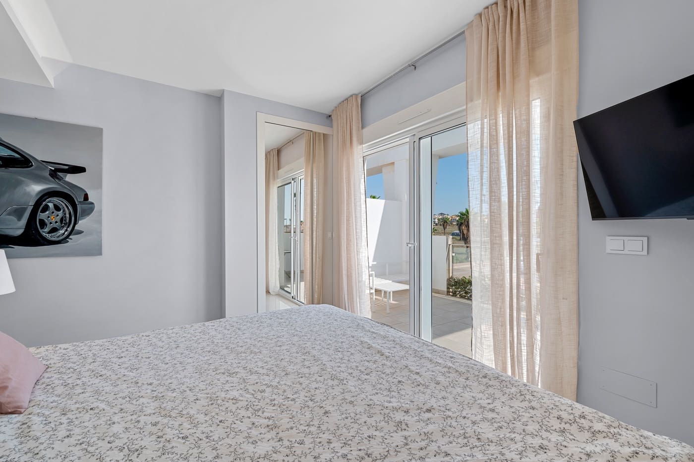 3 slaapkamer Villa te koop in Dona Pepa met zwembad - € 379.000 (Ref: 9347139)