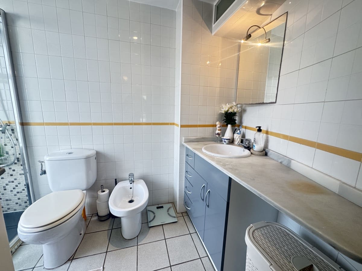 2 makuuhuone Huoneisto myytävänä paikassa Playa Flamenca mukana uima-altaan - 189 995 € (Ref: 9349366)