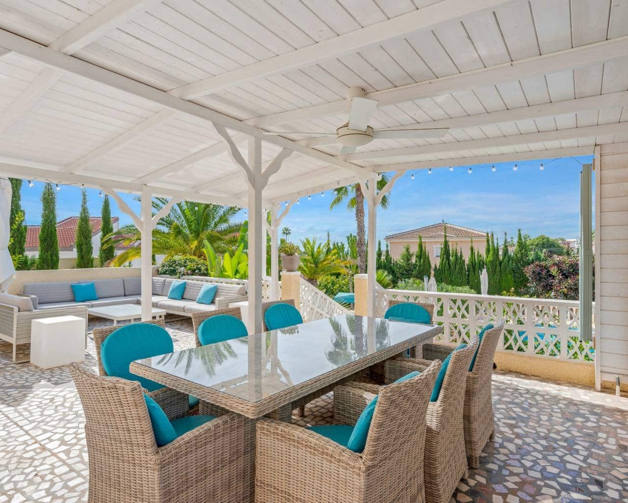 5 bedroom Villa for sale in Ciudad Quesada with pool - € 795,000 (Ref: 9357131)