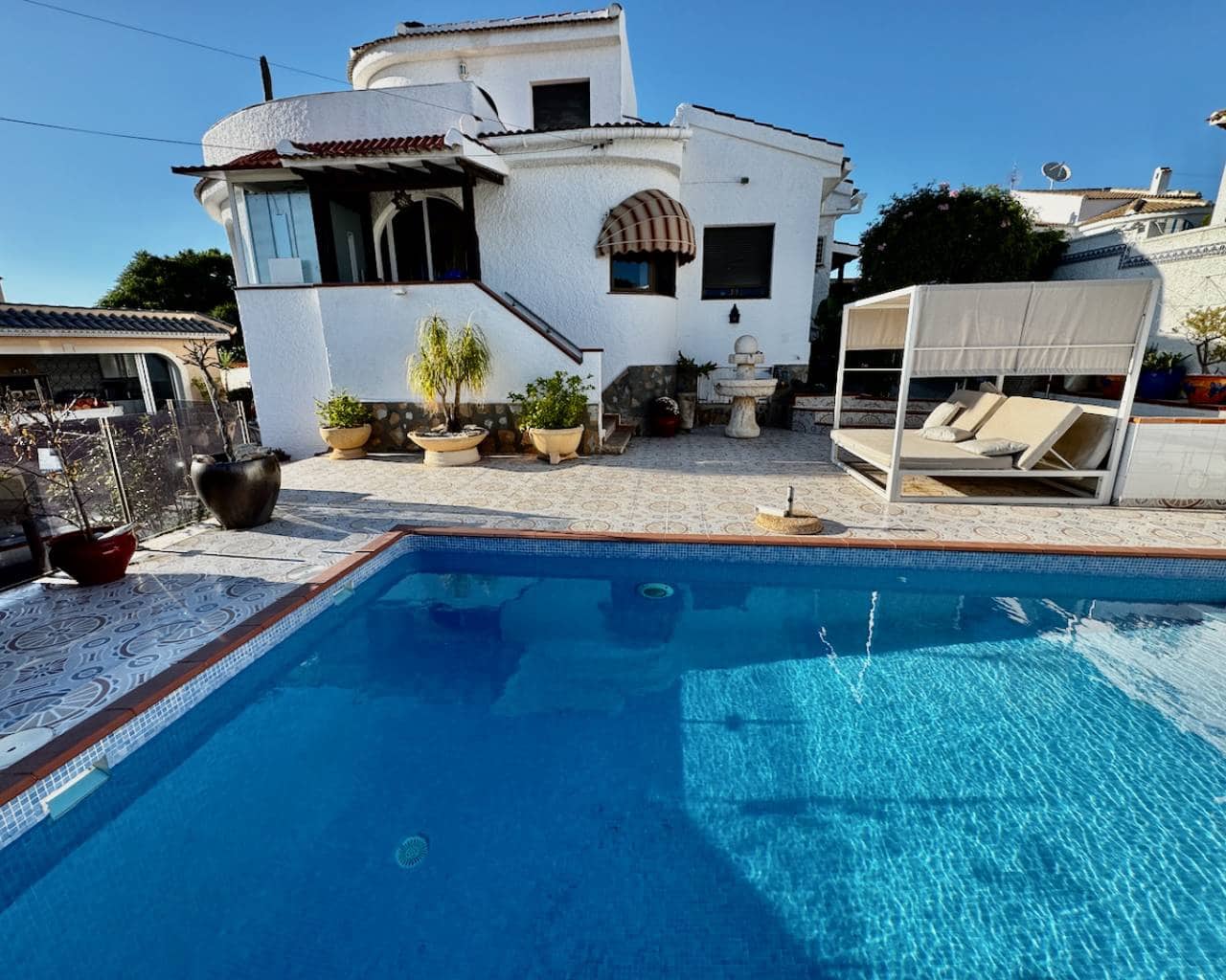 4 bedroom Villa for sale in Ciudad Quesada with pool - € 650,000 (Ref: 9357132)