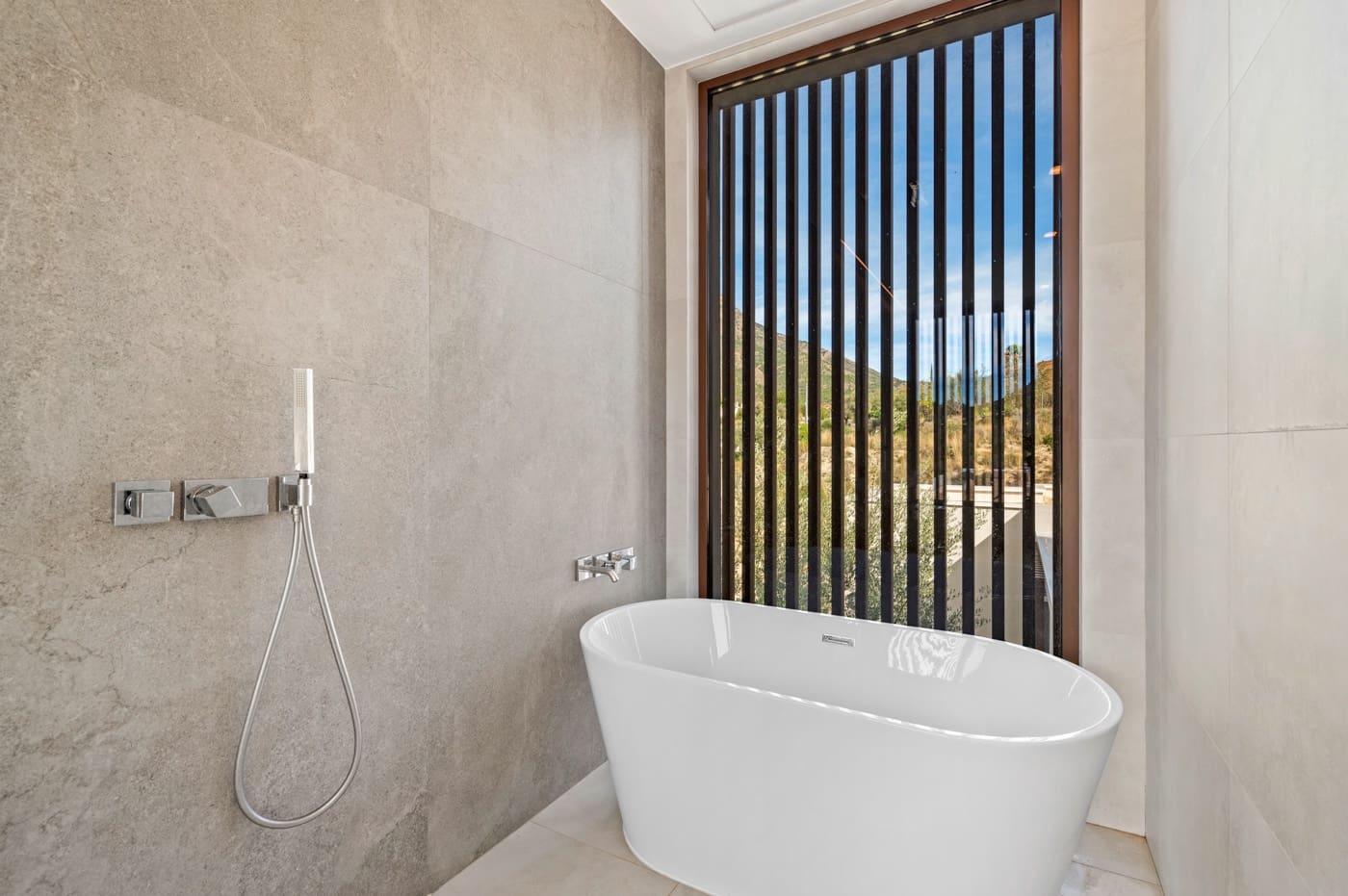 4 bedroom Villa for sale in Finestrat with pool - € 1,490,000 (Ref: 9367350)