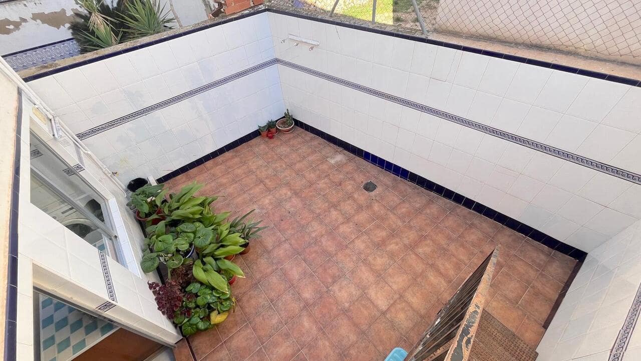 4 bedroom Townhouse for sale in Formentera del Segura - € 200,000 (Ref: 9371968)