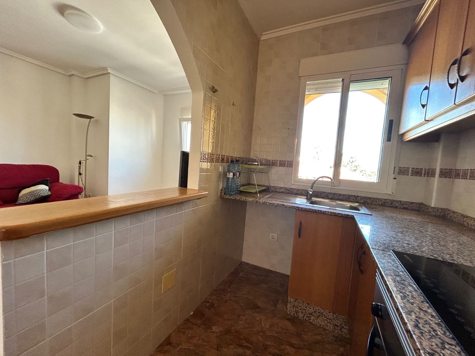 Apartamento de 3 habitaciones en Jacarilla en venta - 120.000 € (Ref: 9406503)