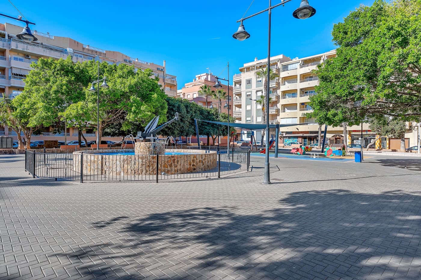 2 Zimmer Apartment zu verkaufen in Torrevieja - 189.000 € (Ref: 9437472)