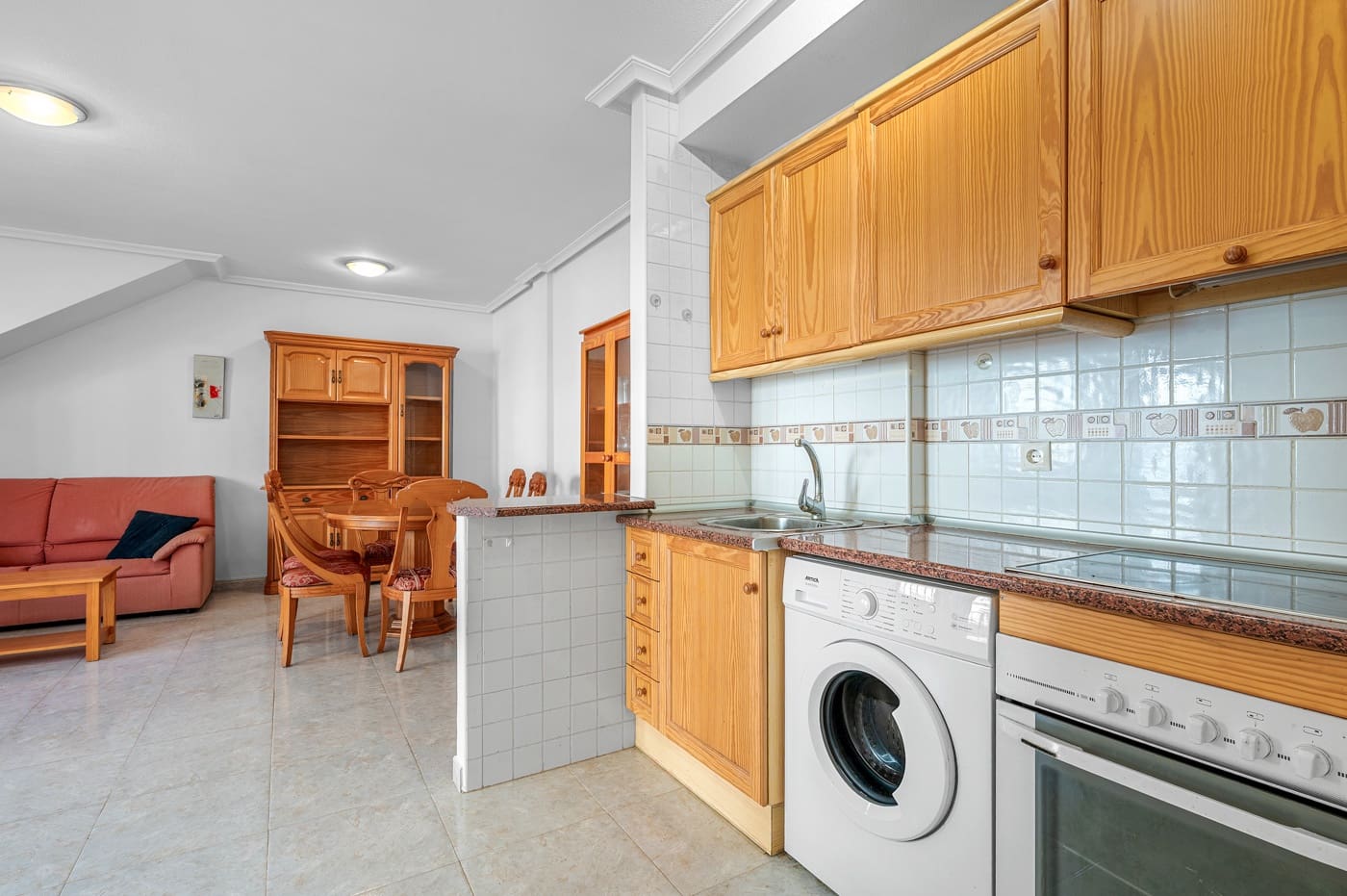 2 slaapkamer Appartement te koop in Daya Vieja met zwembad - € 105.000 (Ref: 9437473)