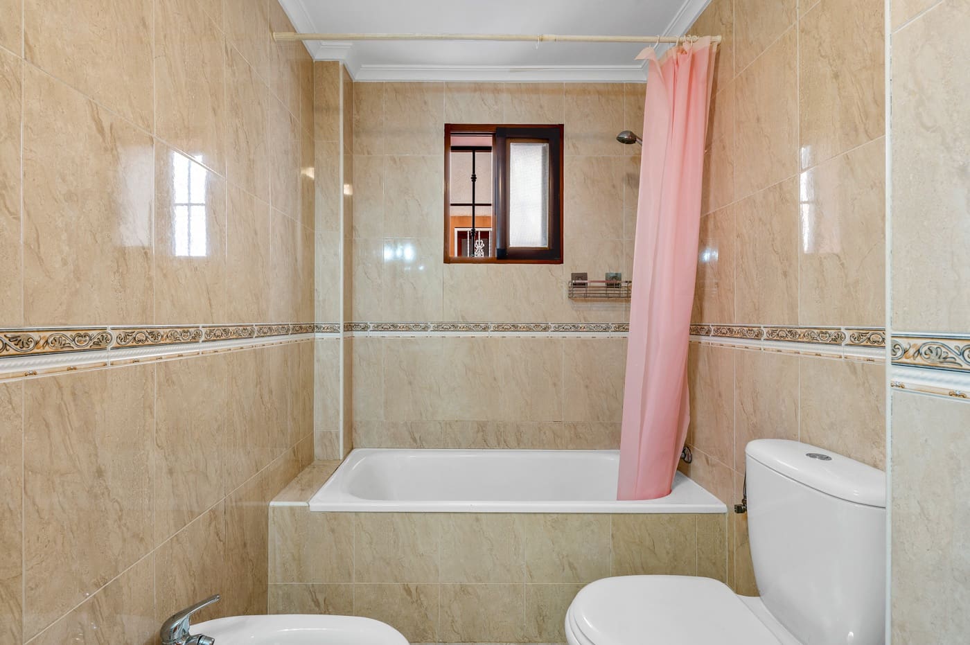 2 slaapkamer Appartement te koop in Daya Vieja met zwembad - € 105.000 (Ref: 9437473)