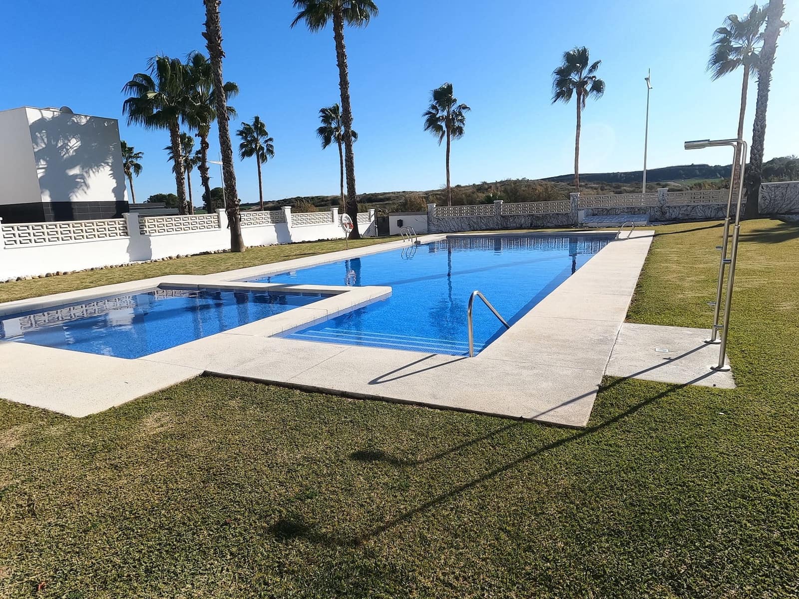 3 bedroom Villa for sale in Algorfa with pool - € 298,000 (Ref: 9481962)