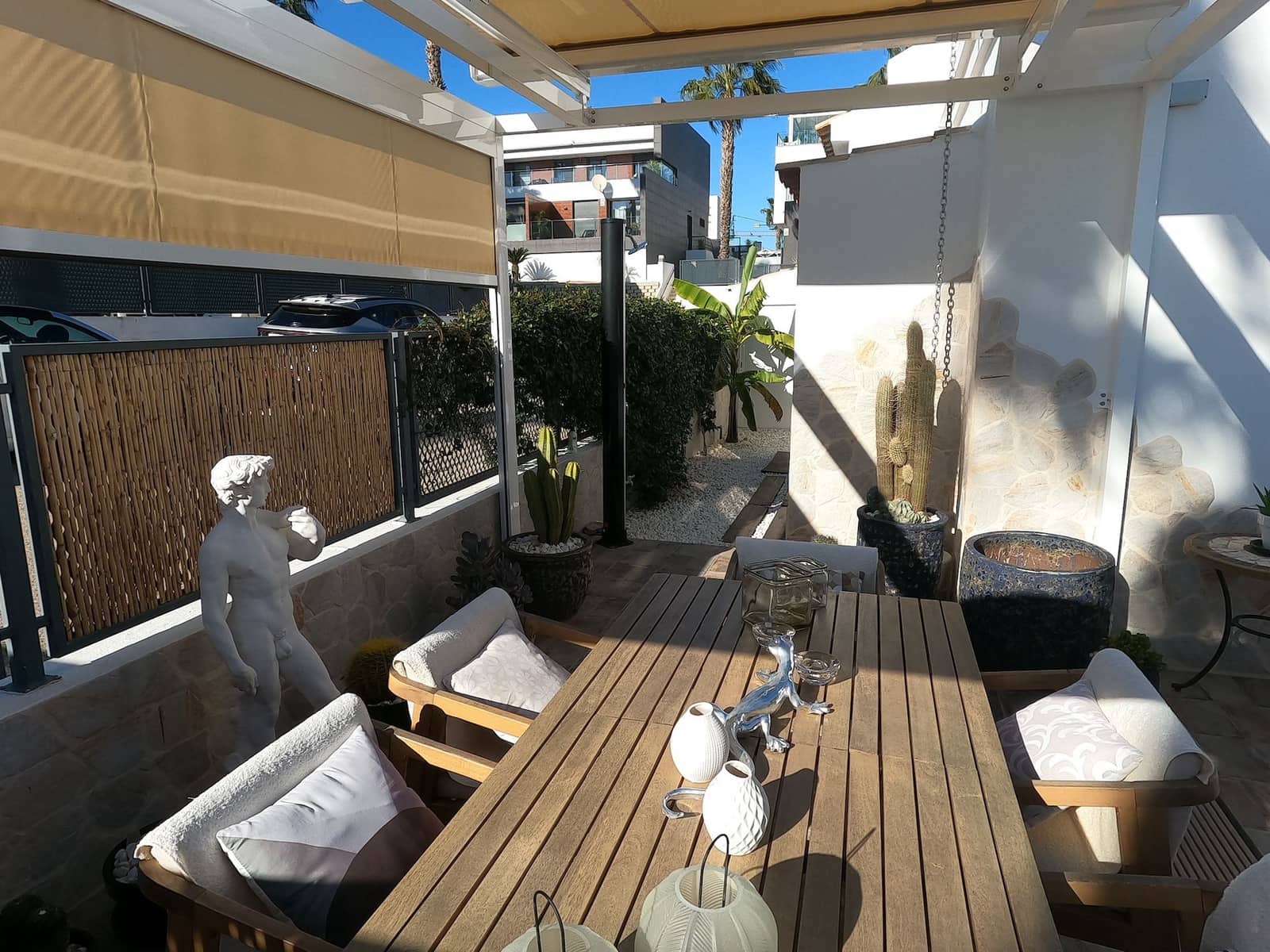 3 bedroom Villa for sale in Algorfa with pool - € 298,000 (Ref: 9481962)