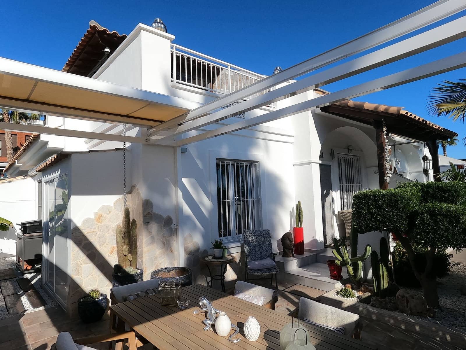 3 bedroom Villa for sale in Algorfa with pool - € 298,000 (Ref: 9481962)