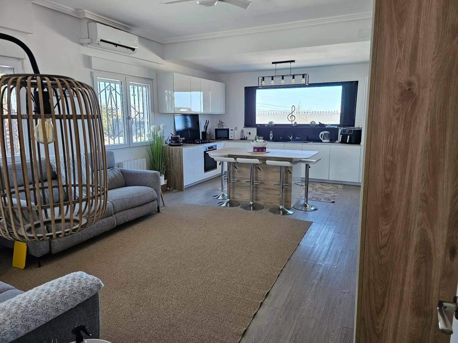 4 bedroom Villa for sale in La Marina with pool - € 520,000 (Ref: 9491196)