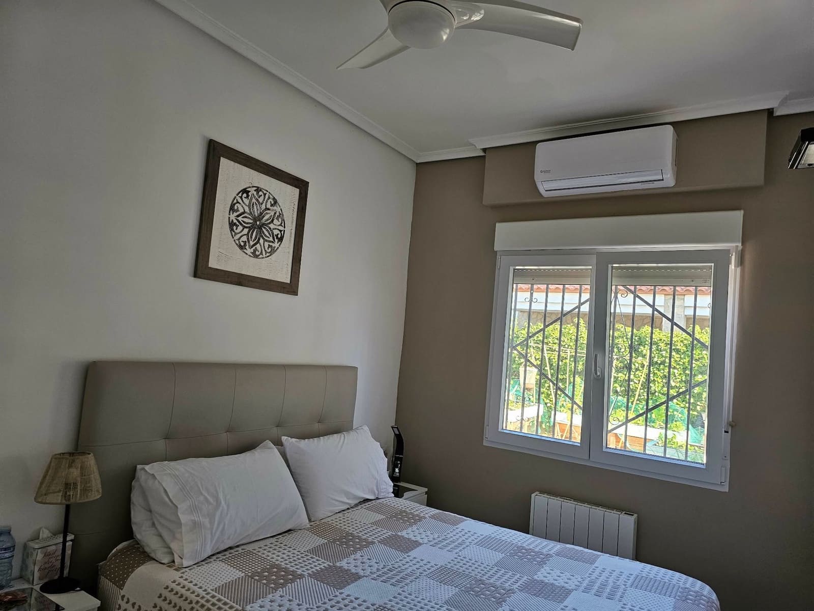 4 bedroom Villa for sale in La Marina with pool - € 520,000 (Ref: 9491196)