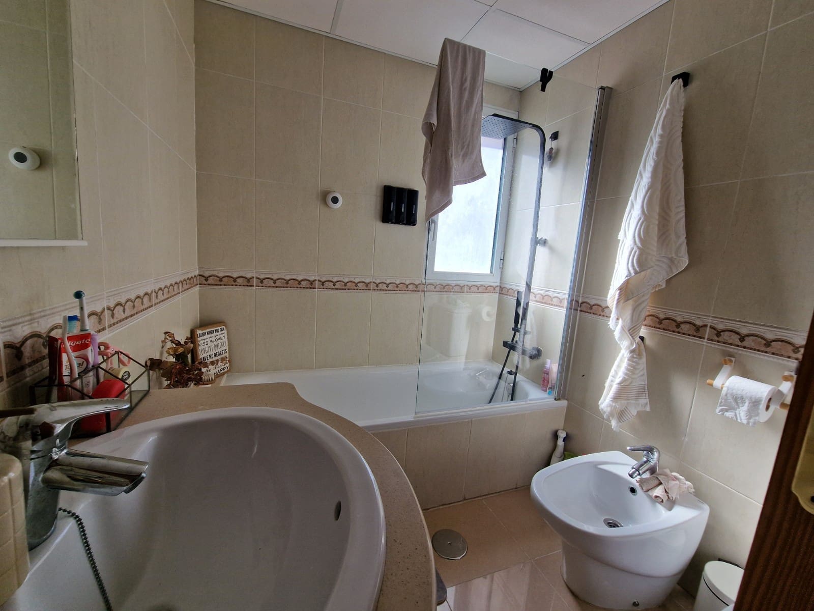 3 quarto Apartamento para venda em Guardamar del Segura com piscina - 239 000 € (Ref: 9497024)