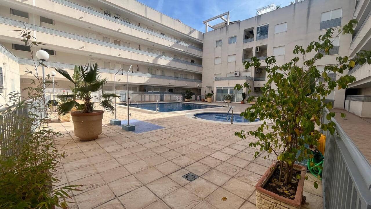 2 bedroom Apartment for sale in Almoradi with pool - € 115,000 (Ref: 9497026)