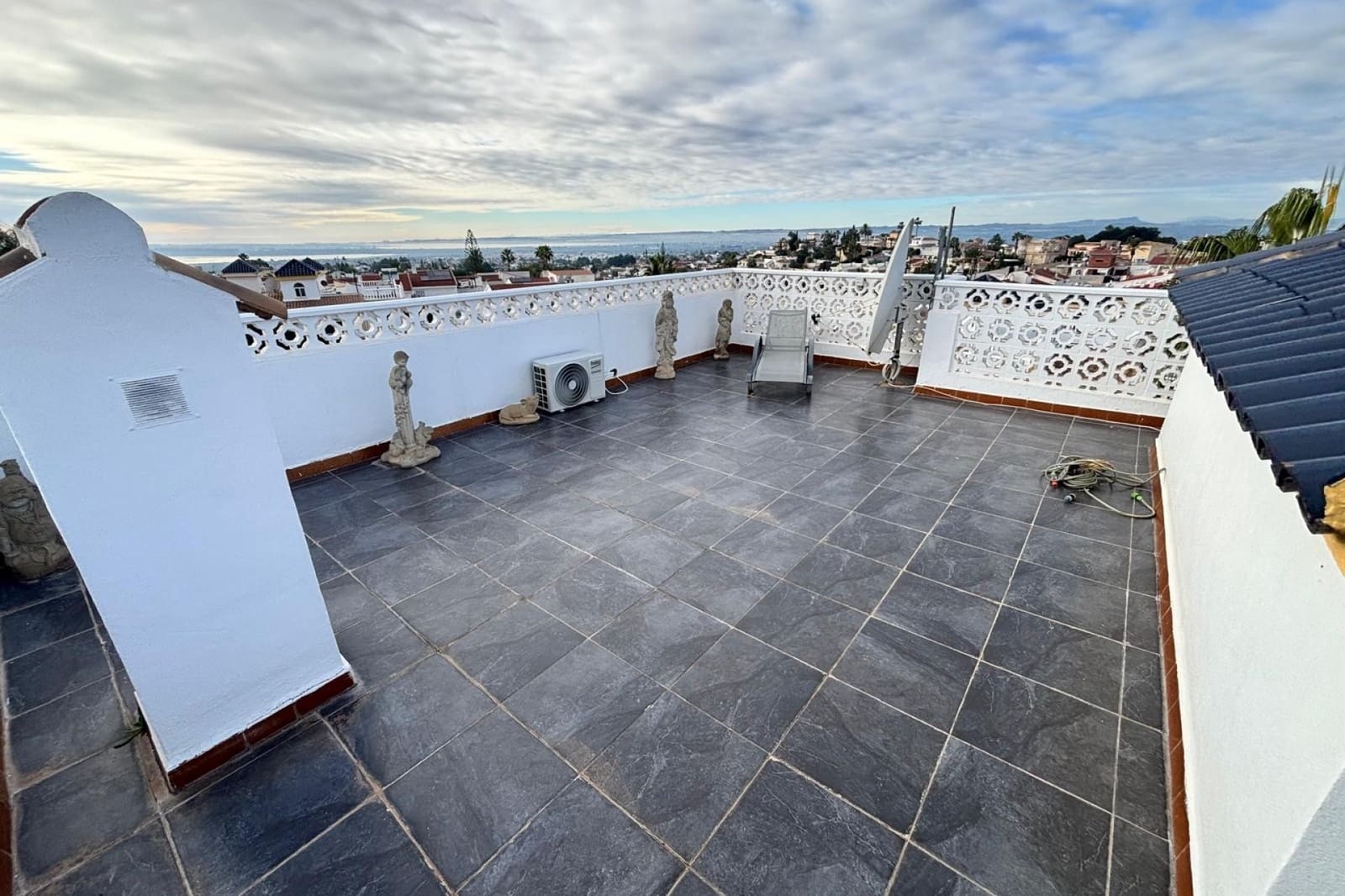 2 bedroom Apartment for sale in Ciudad Quesada with pool - € 139,000 (Ref: 9518788)