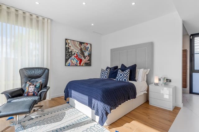 4 makuuhuone Huvila myytävänä paikassa Ciudad Quesada, Rojales mukana uima-altaan - 950 000 € (Ref: 9568358)