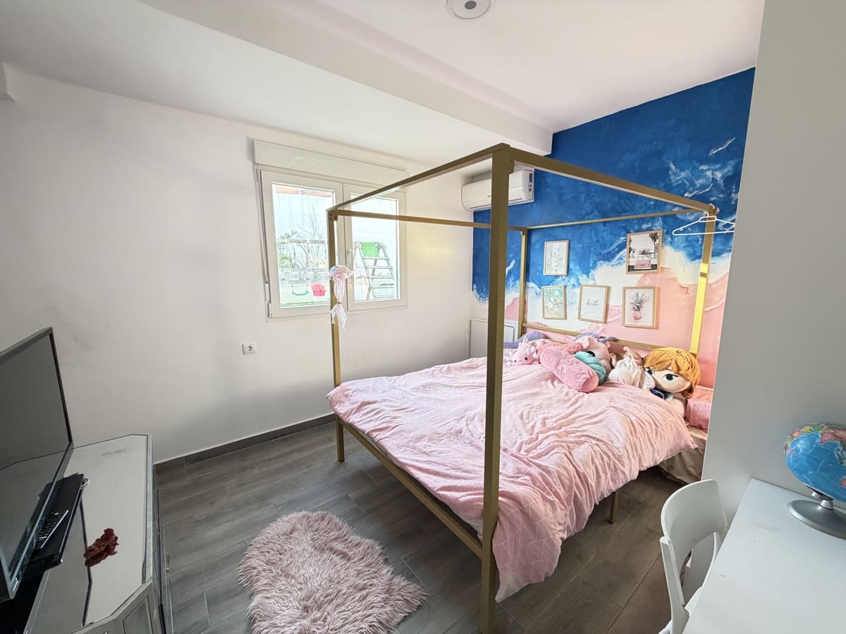 6 sypialnia Willa na sprzedaż w Villamartin z basenem - 695 000 € (Ref: 9570983)