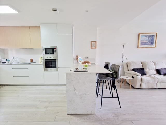 2 makuuhuone Huoneisto myytävänä paikassa Puerto Deportivo, Guardamar del Segura mukana uima-altaan - 249 900 € (Ref: 9586237)